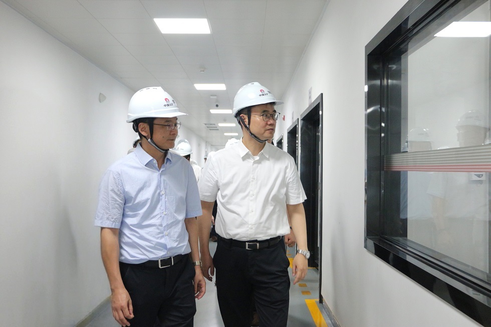 2-朱可炳、曹志強調研五礦新能研究院